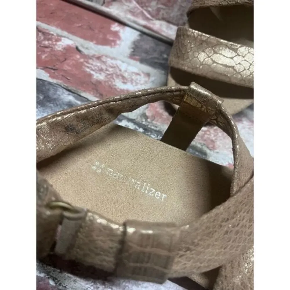 Naturalizer gold metallic